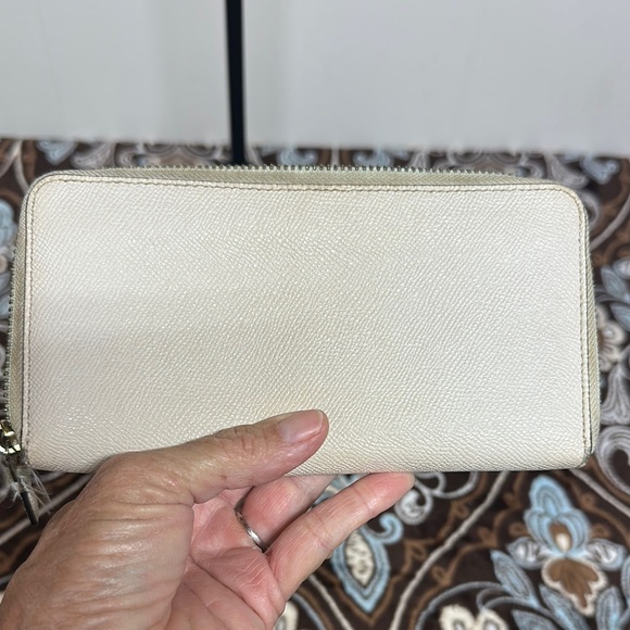 Coach Beige Zip-Around Wallet - Picture 2 of 16